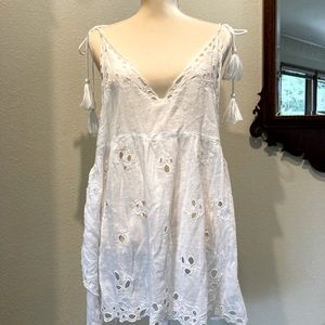 NWT Free People eyelet tasseled top L